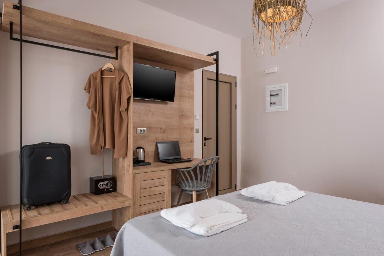 Aequor Luxury Rooms & Apartments Kato Daratso Eksteriør billede